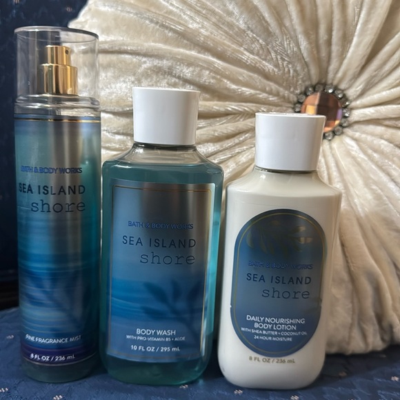 Bath & Body Works Other - BATH & BODY WORKS SET. . . SEA ISLAND SHORE SCENT